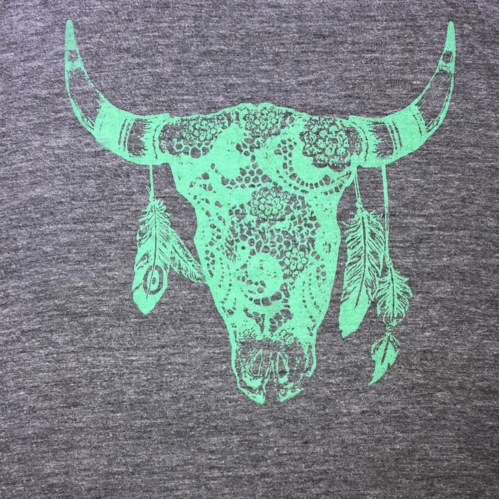 L graphic Razorback tanks - Picture 3 of 6